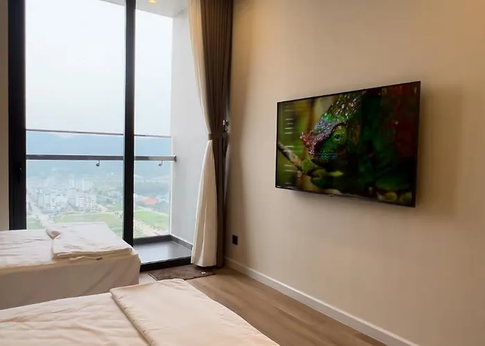 L - Bay * Ha Long