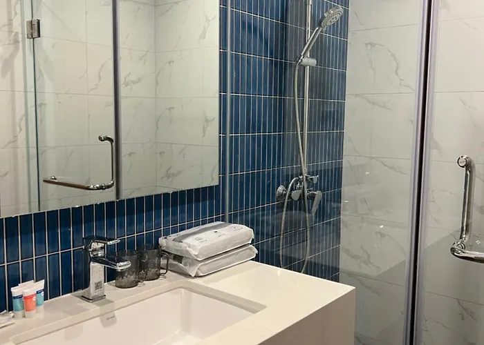 L - Bay Apartment Ha Long